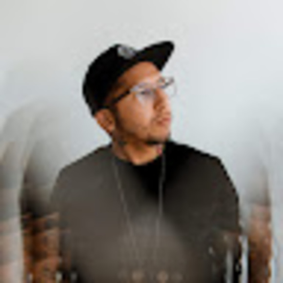 Meet your Posher, Devin - Picture 1 of 1